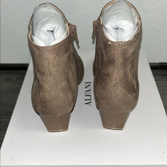 Alfani Step N' Flex Women's Armena Booties - Picture 5 of 7